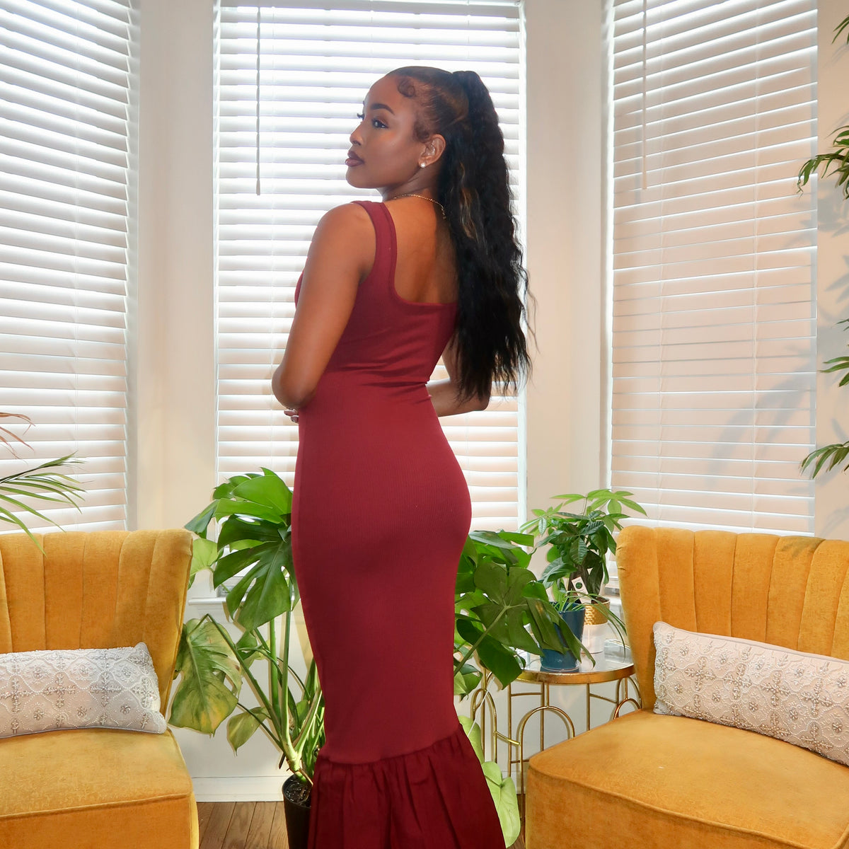 Sleeveless ribbed mermaid bubble hem dress