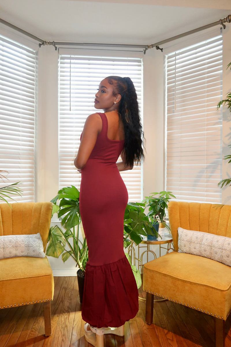 Sleeveless ribbed mermaid bubble hem dress