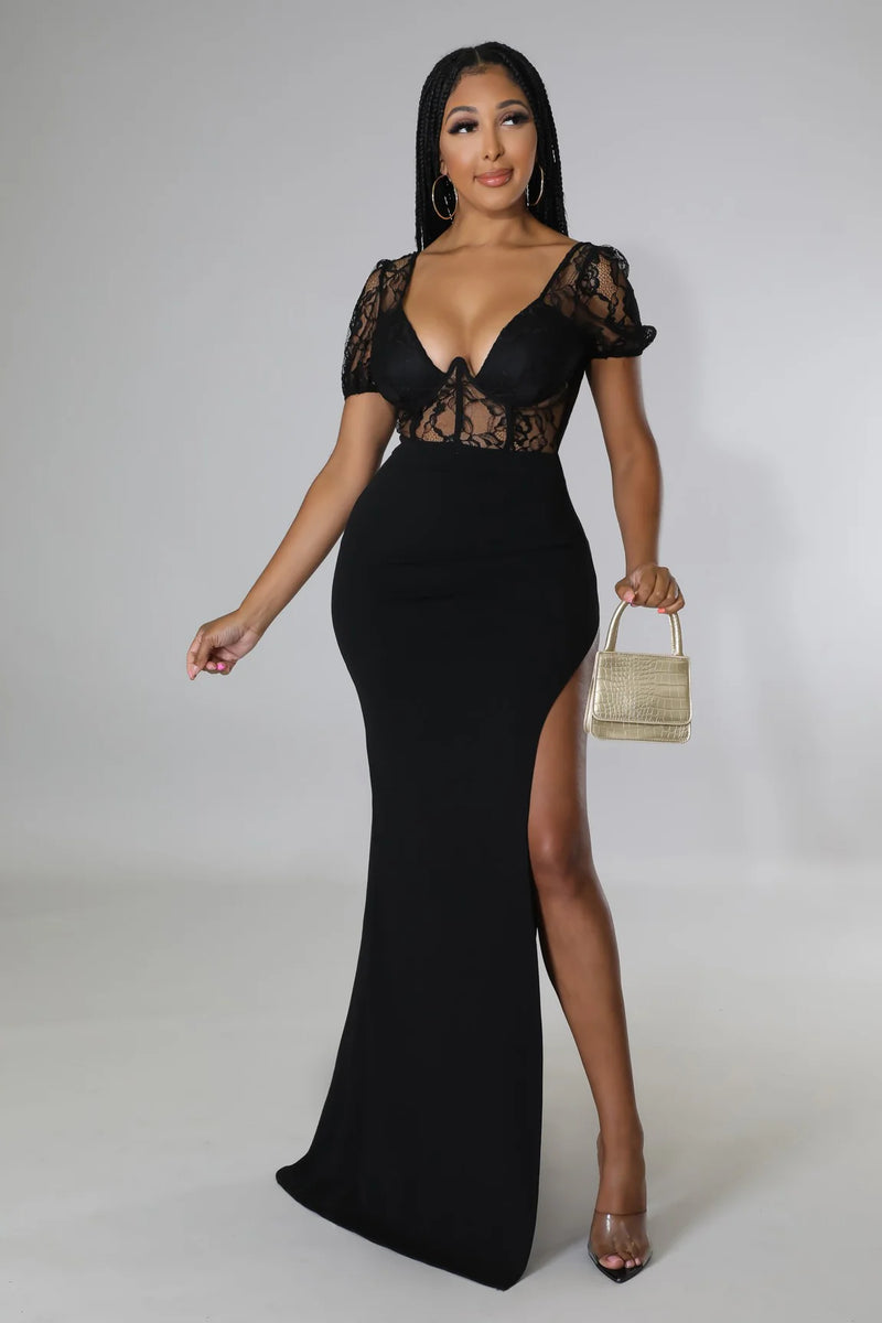 She’s a Noir Mood Maxi