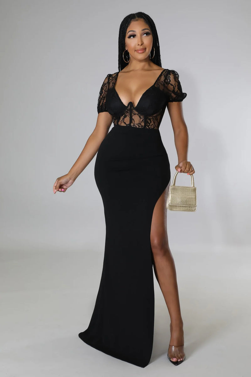 She’s a Noir Mood Maxi