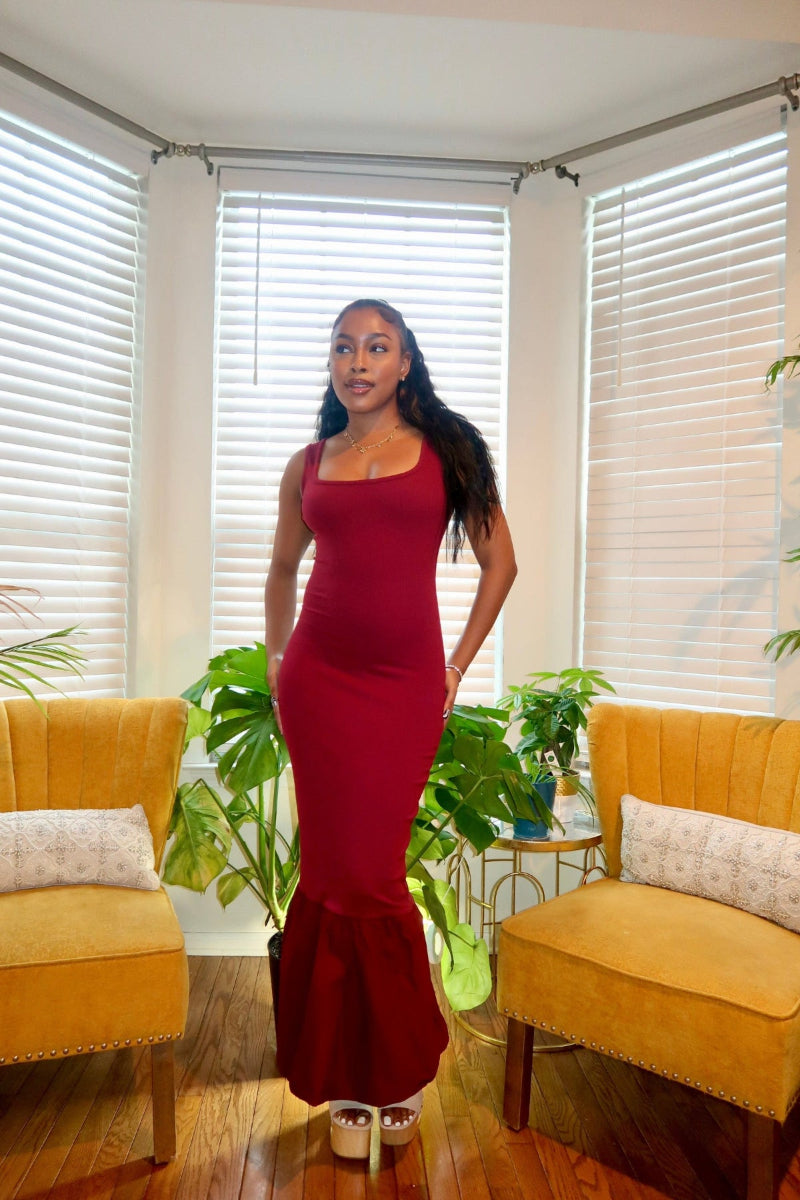 Sleeveless ribbed mermaid bubble hem dress