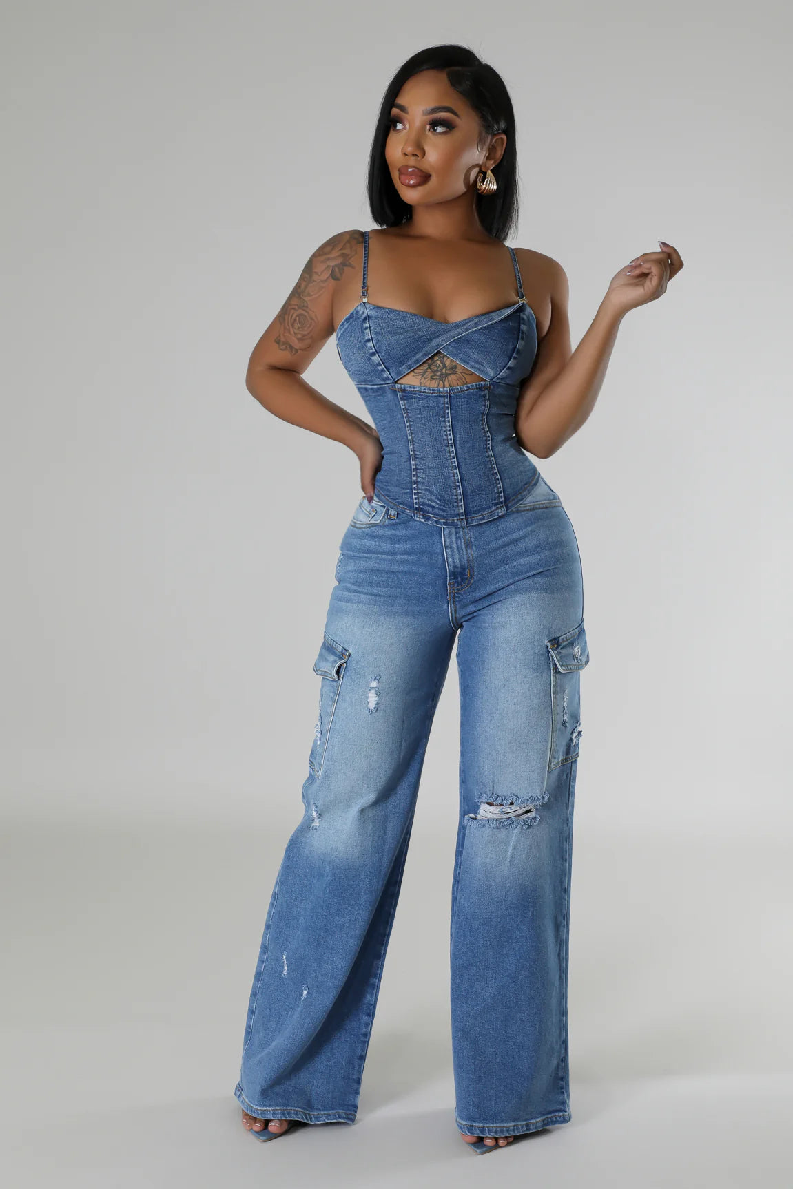 Peek in Denim